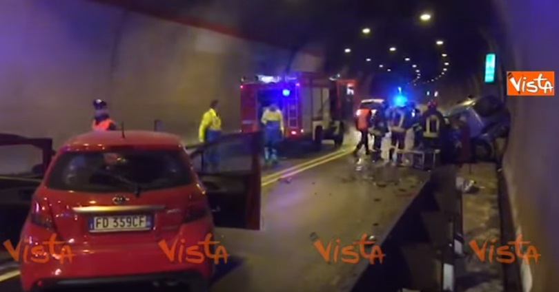 Sanremo, scontro frontale in galleria sull'Aurelia Bis: un morto VIDEO