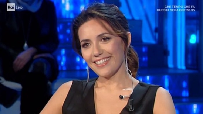 Domenica In, Serena Rossi scoppia a piangere quando chiama il fidanzato Davide Devenuto...