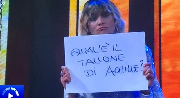 Sanremo 2019, Anna Foglietta: gaffe grammaticale. "Qual'è il tallone di Achille"