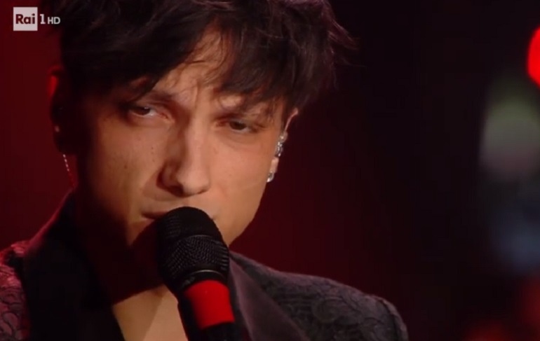 Ultimo, chi è il cantante che a Sanremo canta "I tuoi particolari"