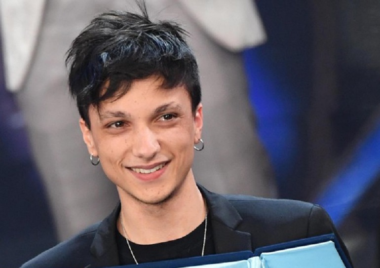 Sanremo 2019, I tuoi particolari: ecco il testo della canzone di Ultimo (foto Ansa)