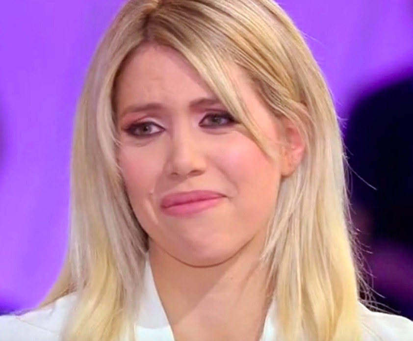 Wanda Nara sporge denuncia per sasso contro auto: "Mi hanno seguito con una macchina bianca"