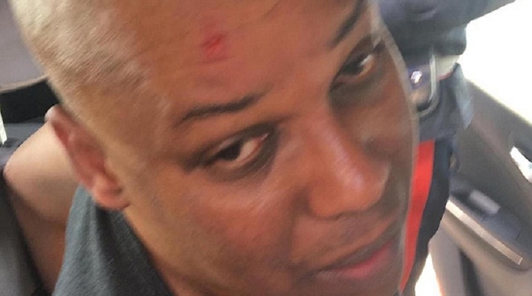 Ousseynou Sy, i detenuti di San Vittore gli danno il benvenuto lanciandogli contro uova e arance (foto Ansa)