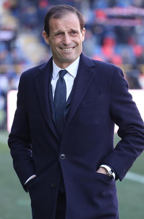 Allegri, tutta la verità dietro alla chiusura dei profili su Instagram e Twitter