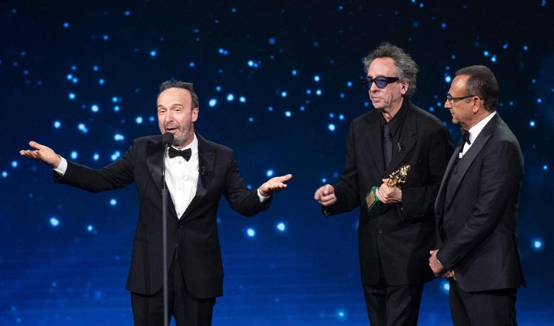 David di Donatello, Carlo Conti costretto a chiedere la standing ovation per Benigni