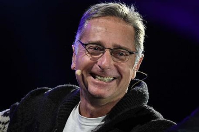 Paolo Bonolis pronto a lasciare la tv per il mondo del calcio