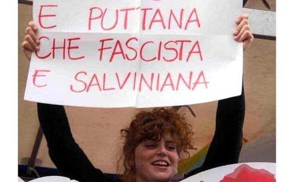 Salvini posta FOTO col cartello, manifestante milanese insultata sui social2