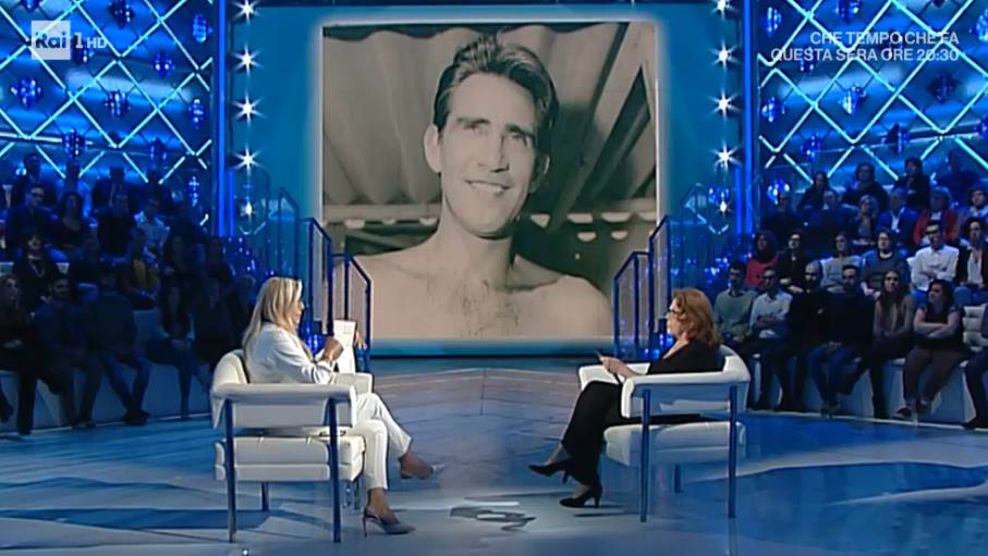 Domenica In, Valeria Fabrizi ricorda Walter Chiari: "Ecco la lettera che mi scrisse"