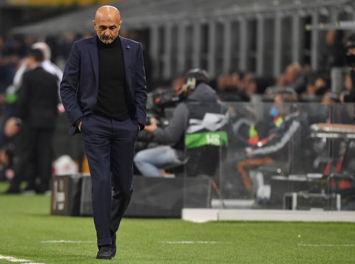 Var tramuta espulsione di Conti in ammonizione, Spalletti protesta e viene espulso