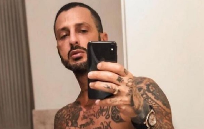 Isola dei Famosi, arriva Fabrizio Corona: faccia a faccia con Riccardo Fogli