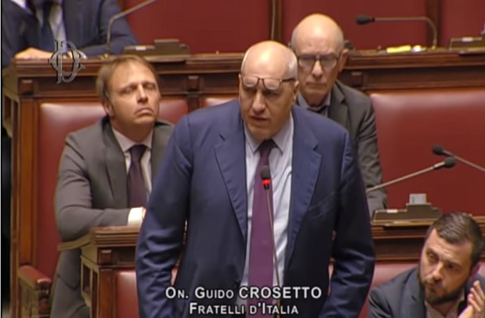 guido crosetto camera masochista