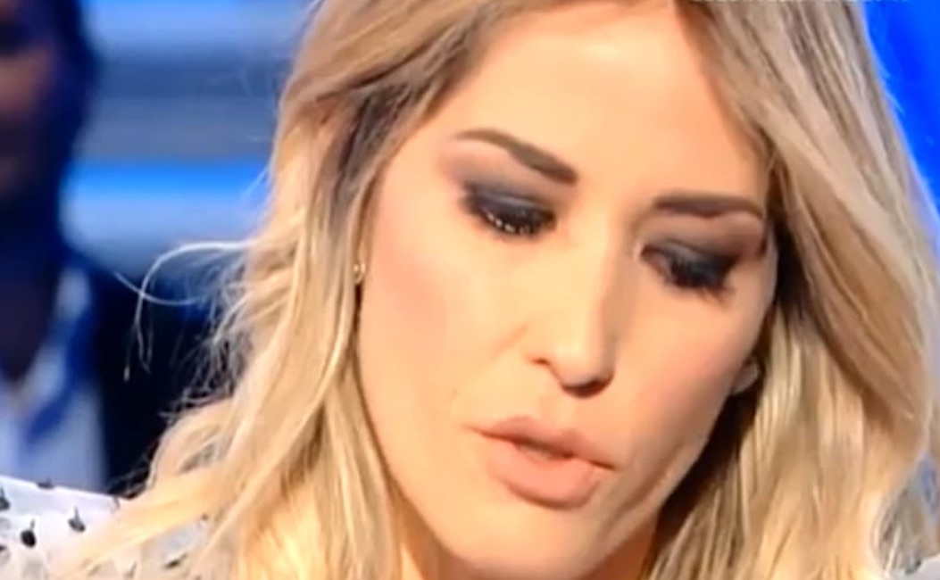 Elena Santarelli in lutto per la figlia di una cara amica: "Marzia ha smesso di soffrire"