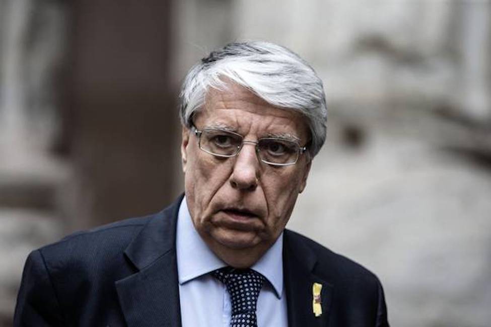 Carlo Giovanardi: "Congresso famiglia? Sembra un raduno della Lega. Salvini surreale che discute con un bambino"