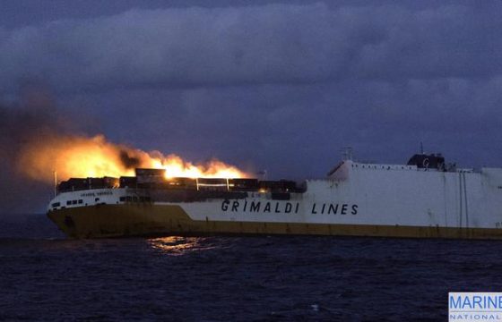 Grande America, nave Grimaldi che affonda nell'Atlantico dopo incendio3