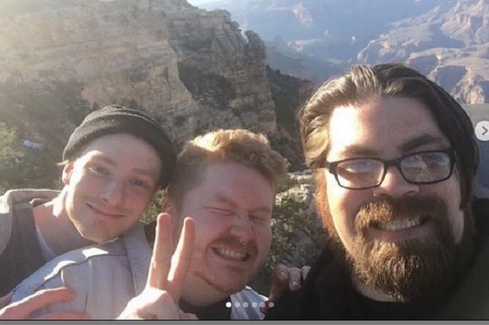 Her's: tutti i membri del gruppo inglese morti in un incidente negli Usa