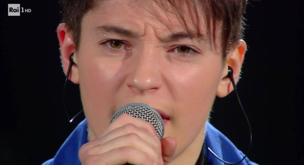 Sanremo Young, Kimono divide i fan del programma. Su Twitter: "E' raccomandata..."