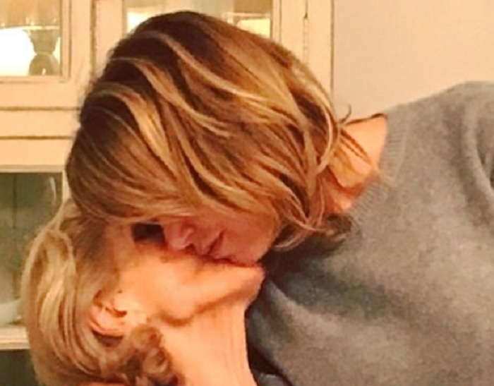 Monica Lofreddi su Instagram: "Mamma, superiamo anche questa". Fan preoccupati