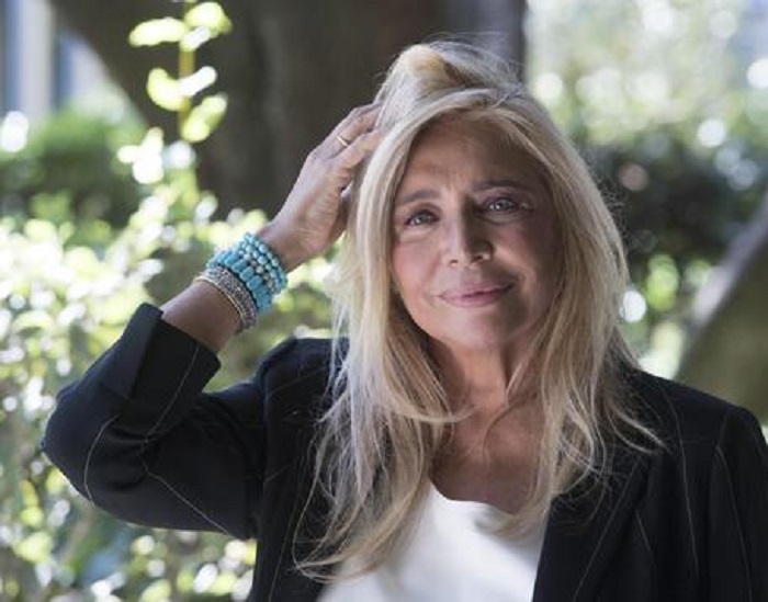 Mara Venier copia Barbara D'Urso? Il marito Nicola Carraro la difende su Twitter