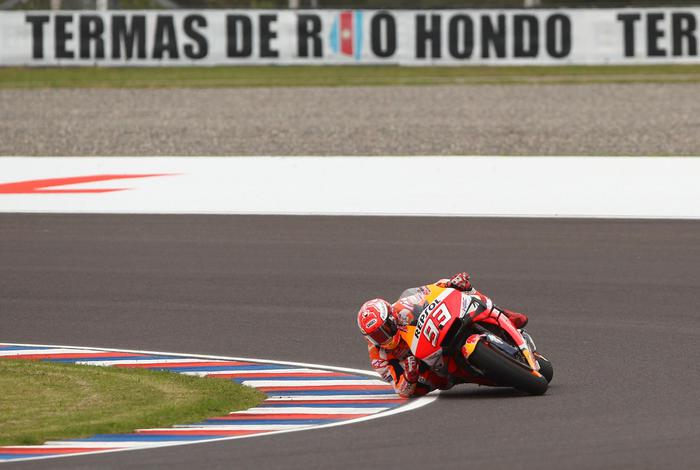 MotoGp, Marquez ha trionfato su Valentino Rossi in Argentina