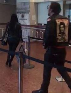 Nicolas Cage ubriaco: all'ufficio matrimoni di Las Vegas urla frasi sconnesse1