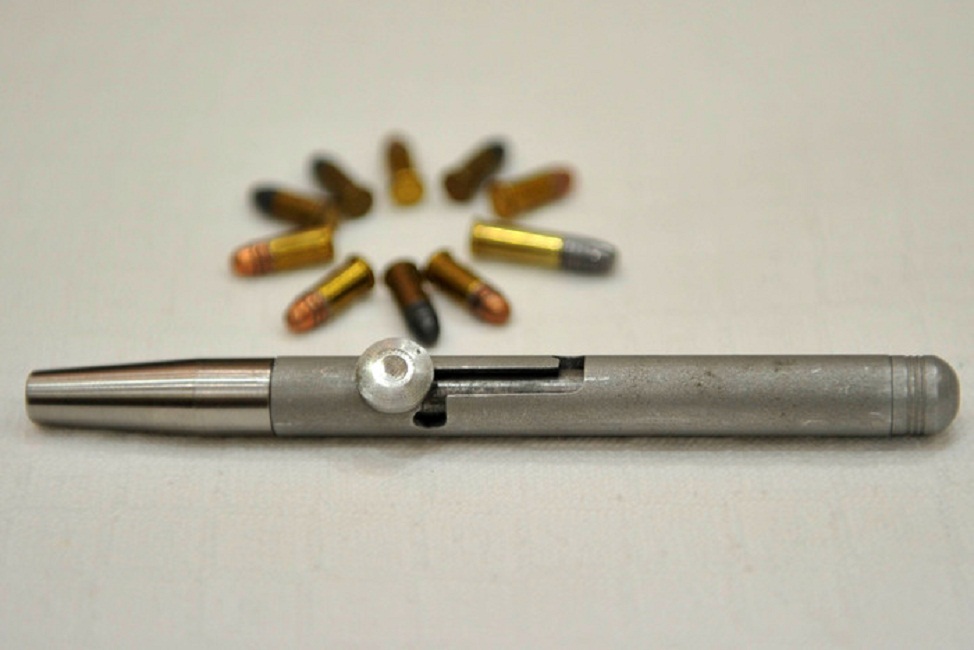 Guglielmo Ponari è morto: inventò la penna-pistola alla James Bond