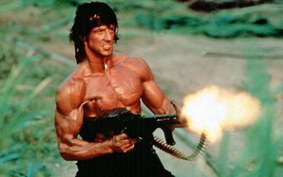 Ancona, minaccia i poliziotti: "Io sono Rambo. Vi spacco la faccia". Immobilizzato e denunciato