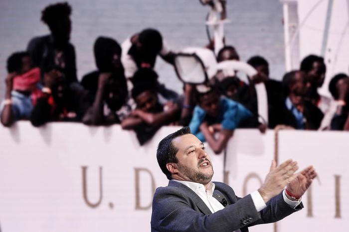 Matteo Salvini, il Senato dice no al processo per il caso della nave Diciotti