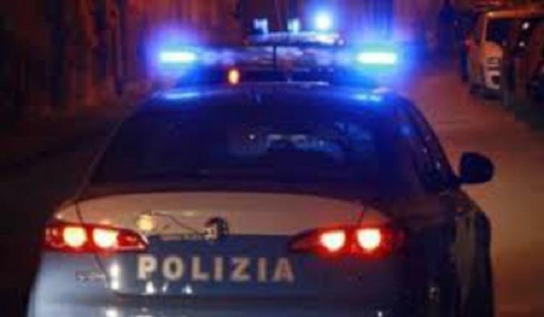 Sassari, professore scappa dalla polizia con 20 chili di droga in auto: preso e arrestato (foto d'archivio Ansa)