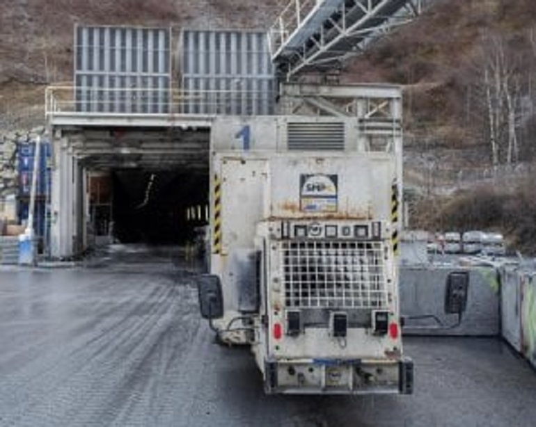 Tav, Telt pubblica sulla Gazzetta europea il bando di gara. Toninelli: "Opera è sospesa" (foto Ansa)