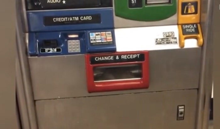 new york topo macchina biglietti