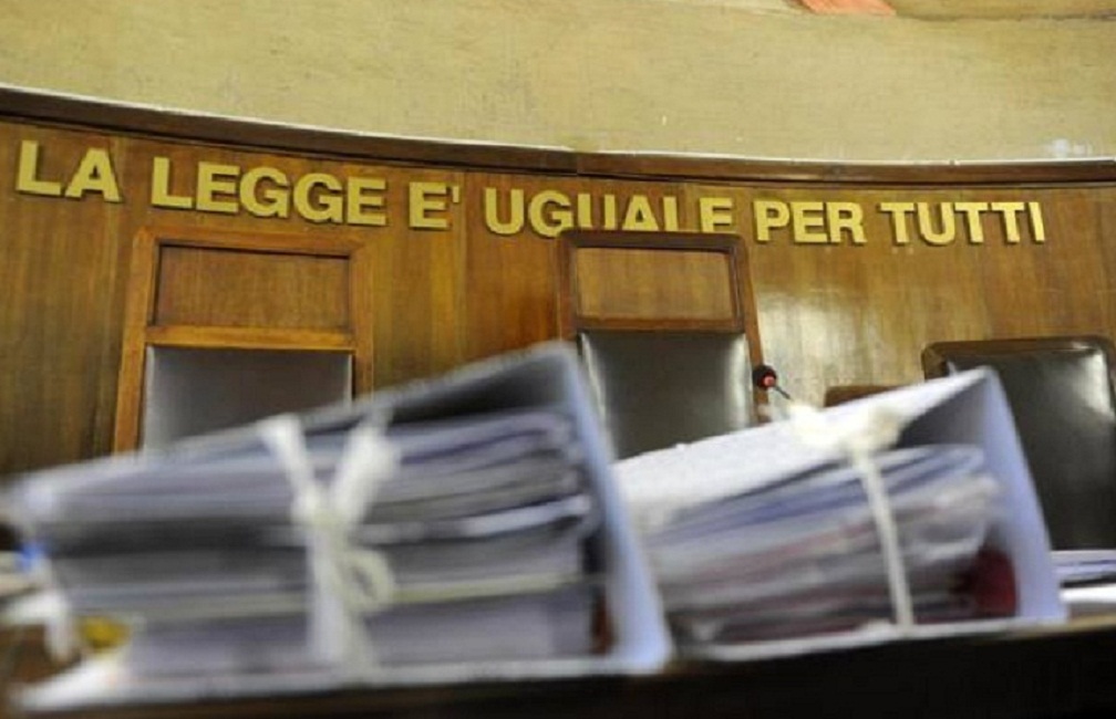 Belluno: intercettazioni in casertano, ma l'interprete salernitano non capisce e blocca il processo