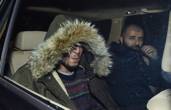 Said Machaouat fa le corna dopo l'arresto per l'omicidio di Stefano Leo7