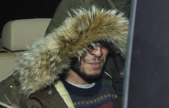 Said Machaouat fa le corna dopo l'arresto per l'omicidio di Stefano Leo