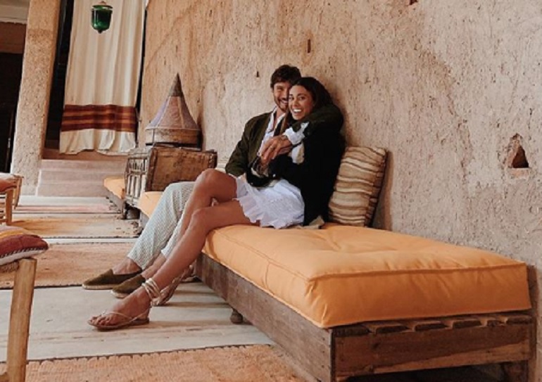 Belen Rodriguez e Stefano De Martino, l'amore (copia&incolla) ai tempi dei social