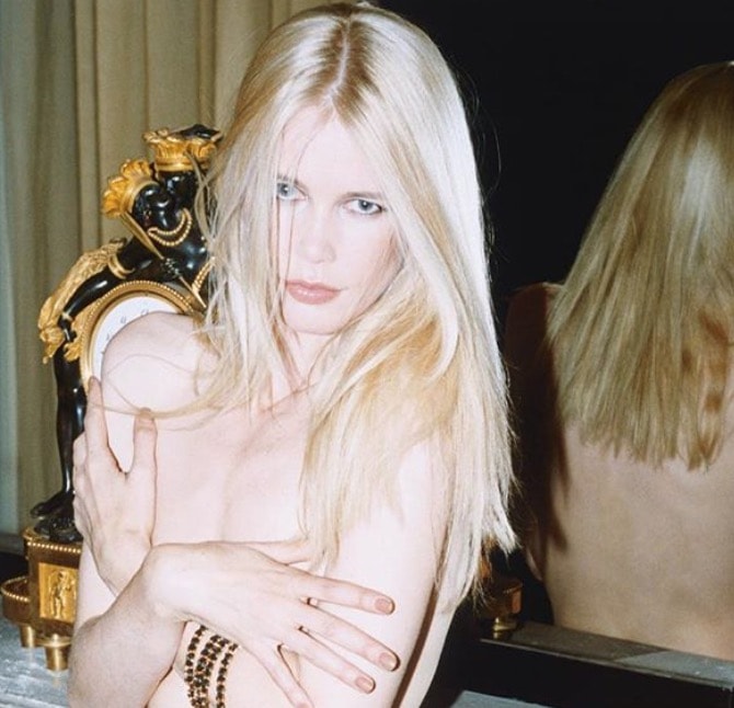 Claudia Schiffer, la foto che fa impazzire i fan