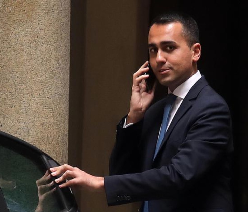 Governo, è scontro. Di Maio: "Preoccupa l'alleanza della Lega con chi nega l'Olocausto"