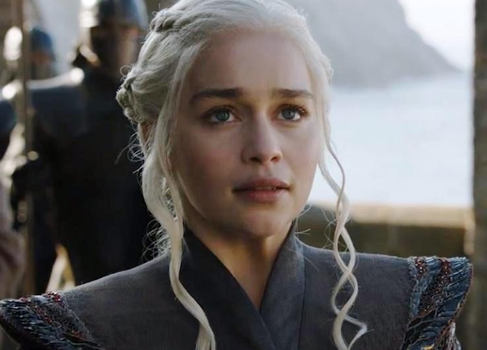 Emilia Clarke racconta i due aneurismi: "Un pezzo del mio cervello è morto"