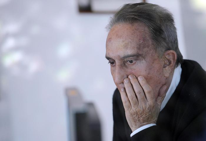 Ruby bis, Emilio Fede non deve andare in carcere: il Pg accoglie istanza di differimento