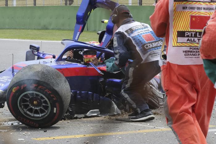 F1 Gp Cina Shanghai: Alexander Albon, spettacolare incidente in prova. Illeso