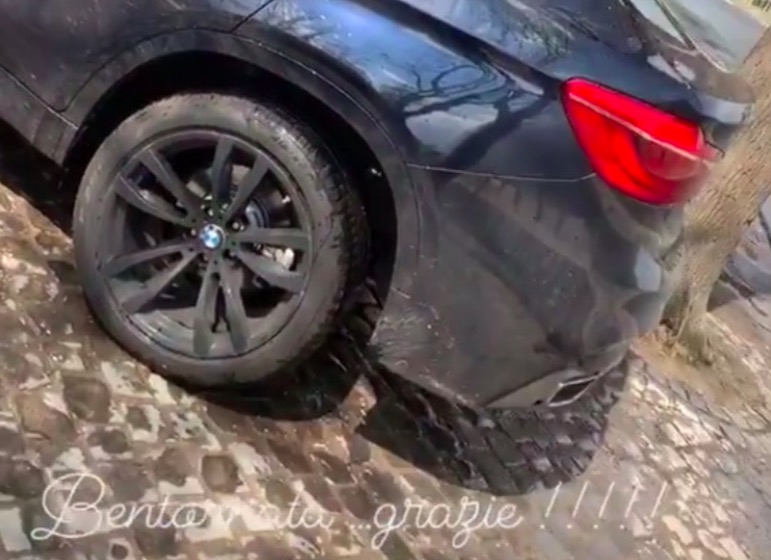 Francesca Costa su Instagram: "I ladri ci hanno riportato la macchina". Festa per Zaniolo