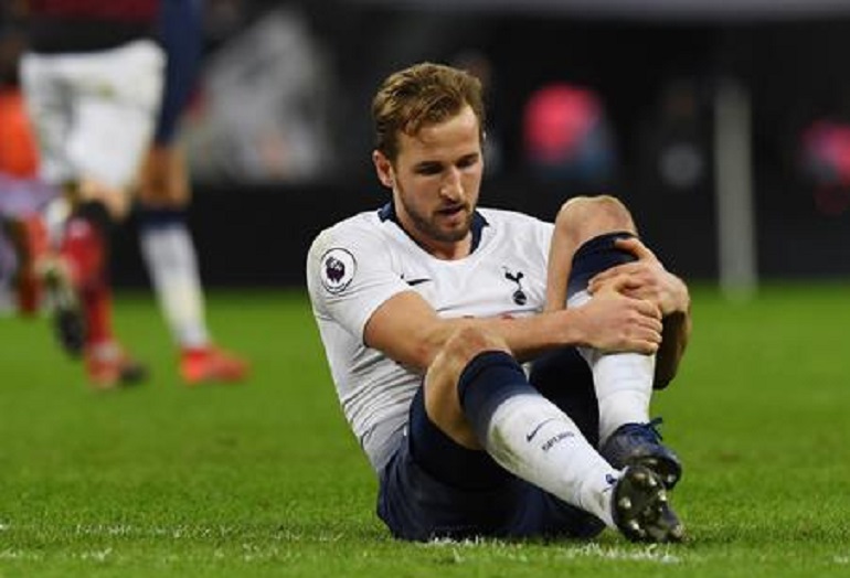 Harry Kane fuori per un mese? A rischio la possibile semifinale con la Juve (foto Ansa)