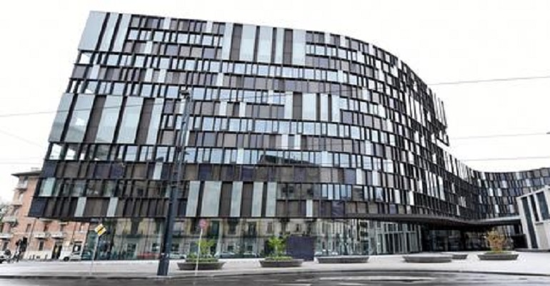 Torino, dal Belgio busta con minacce alla Lavazza: "Soldi o inquiniamo il caffè" (foto Ansa)