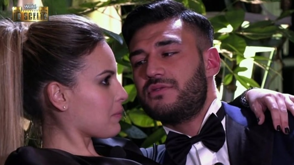 Uomini e Donne, Claudia Dionigi e quella scena tagliata dopo la scelta di Lorenzo Riccardi