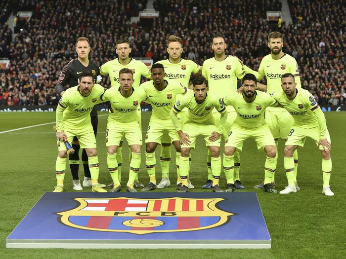 Barcellona espugna Manchester, autogol di Shaw su colpo di testa di Suarez stende lo United