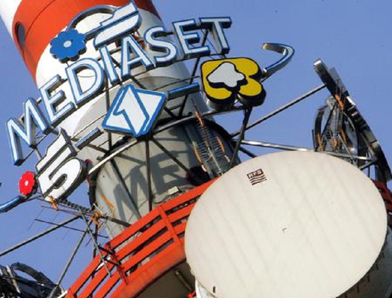Mediaset, lo switch off che rischia di affondare il digitale terrestre (foto Ansa)
