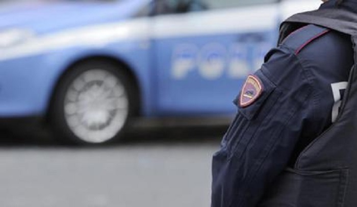 Roma, molotov contro circolo della Lega a Prati (foto d'archivio Ansa)