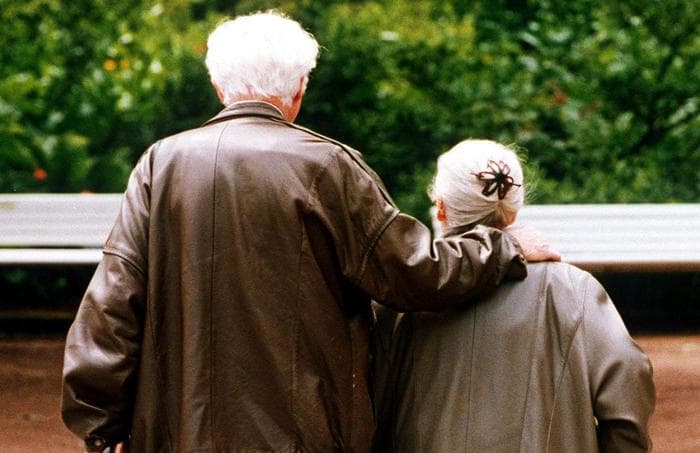 Rimini, due ultra ottantenni lo fanno spesso e volentieri. I nipoti di lei denunciano il focoso amante