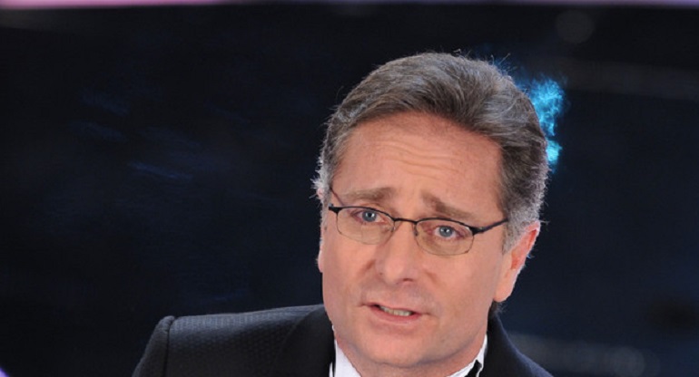 Ciao Darwin, Paolo Bonolis denunciato: "Iguane maltrattate nell'ultima puntata" (foto Ansa)