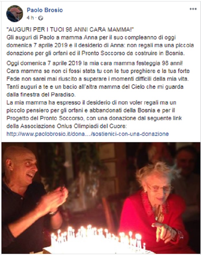 Paolo Brosio, mamma Anna compie 98 anni. Gli auguri su Facebook