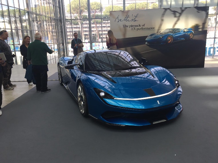 Formula E, ecco la Pininfarina Battista: la prima hypercar elettrica italiana FOTO